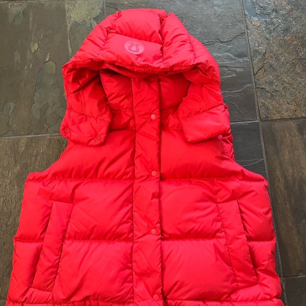 Lululemon Athletica Wunder puff cropped vest grenadine red 12 - Picture 3 of 8